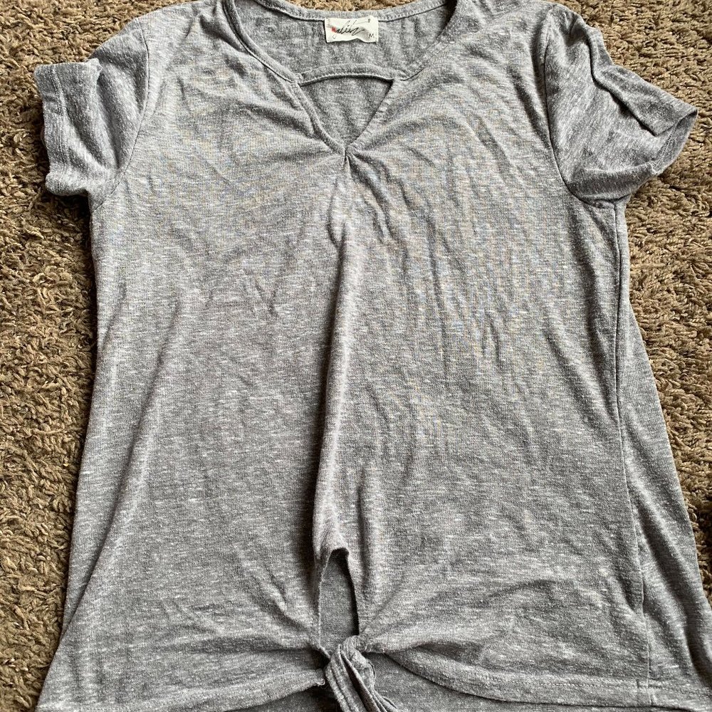 Short sleeve tee